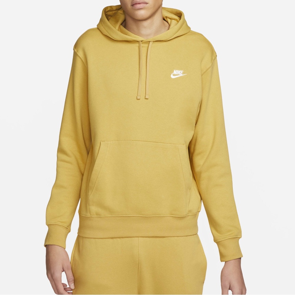 Nike Sportswear Club Fleece Pullover Hoodie in Buff Gold